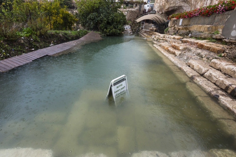 קובץ:בריכת השילוח מלאה מים צילום דודי ועקנין.jpg