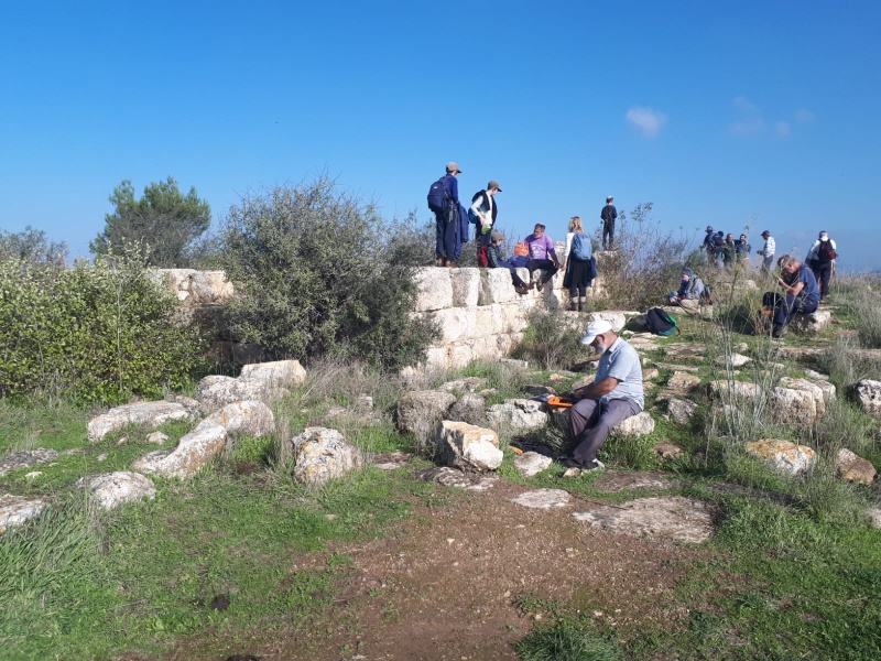 קובץ:מצד בחרבת מצד בין נ אילן לנ יתלה.jpg