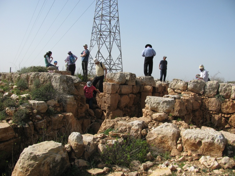 קובץ:רג'ם אום חשיבה 007 (4).JPG