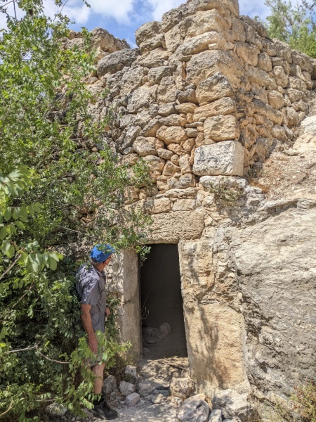 קובץ:שומרה ליד חוותהצבר 22.7.22 ו.חלץ הר-גילה י.ןינר-1.jpeg