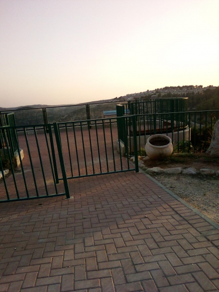 קובץ:2022-08-07T19 07 50.597978823336.jpg