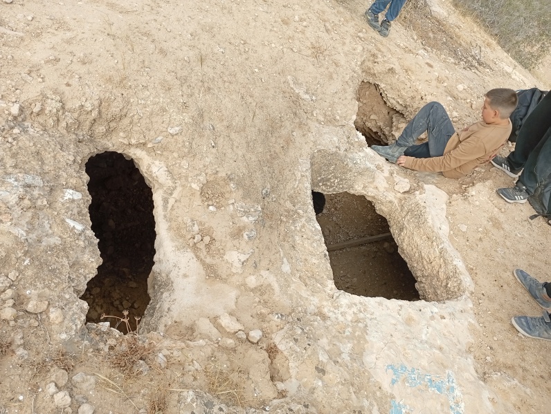 קובץ:2025-04-25T08 11 35.696408857127.jpg